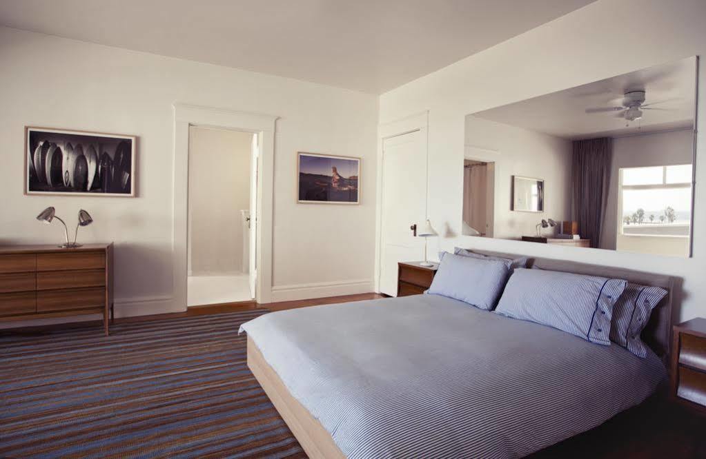 The Rose Hotel